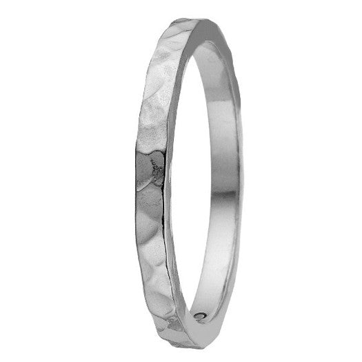 Christina Collect EXPERIENCE ring i sølv med hammerslået overflade fra Christina Jewelry & Watches.